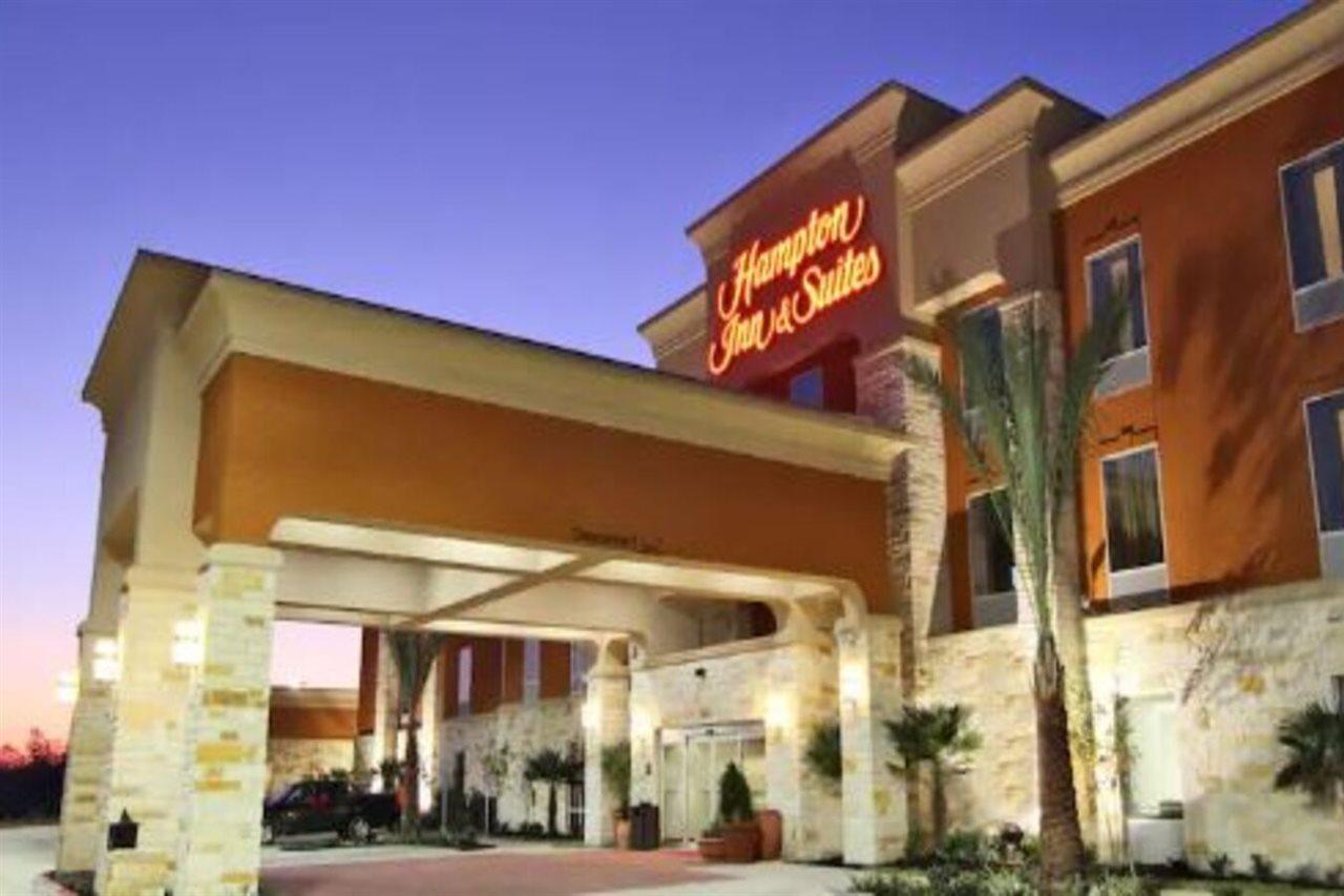 Hampton Inn & Suites Winnie Kültér fotó