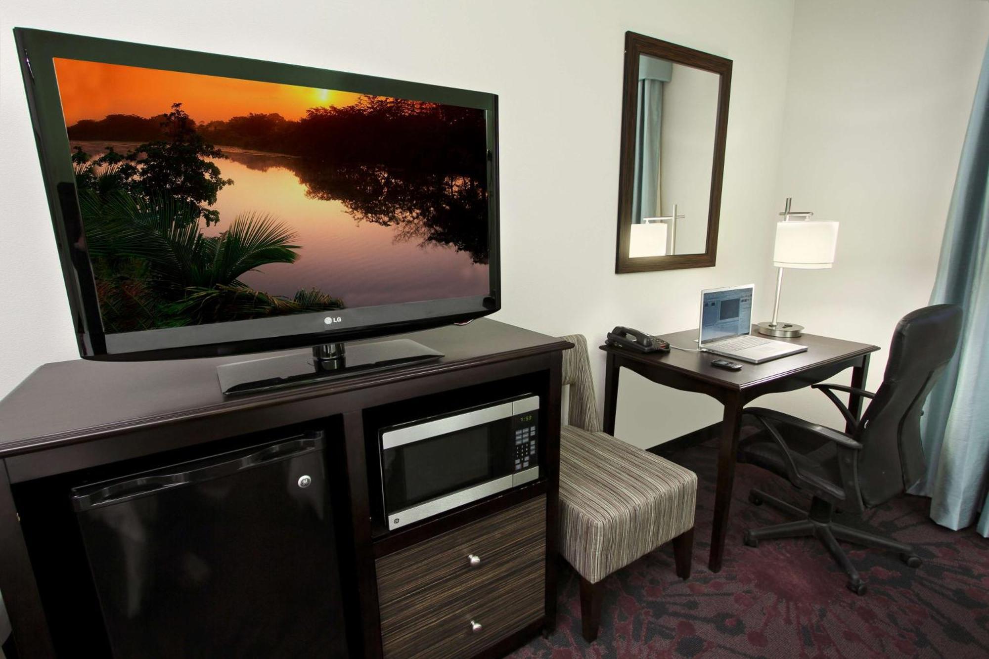 Hampton Inn & Suites Winnie Kültér fotó